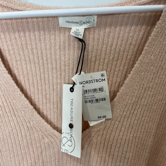 Treasure & Bond Ribbed Pale Pink V-Neck Sweater - Picture 3 of 6